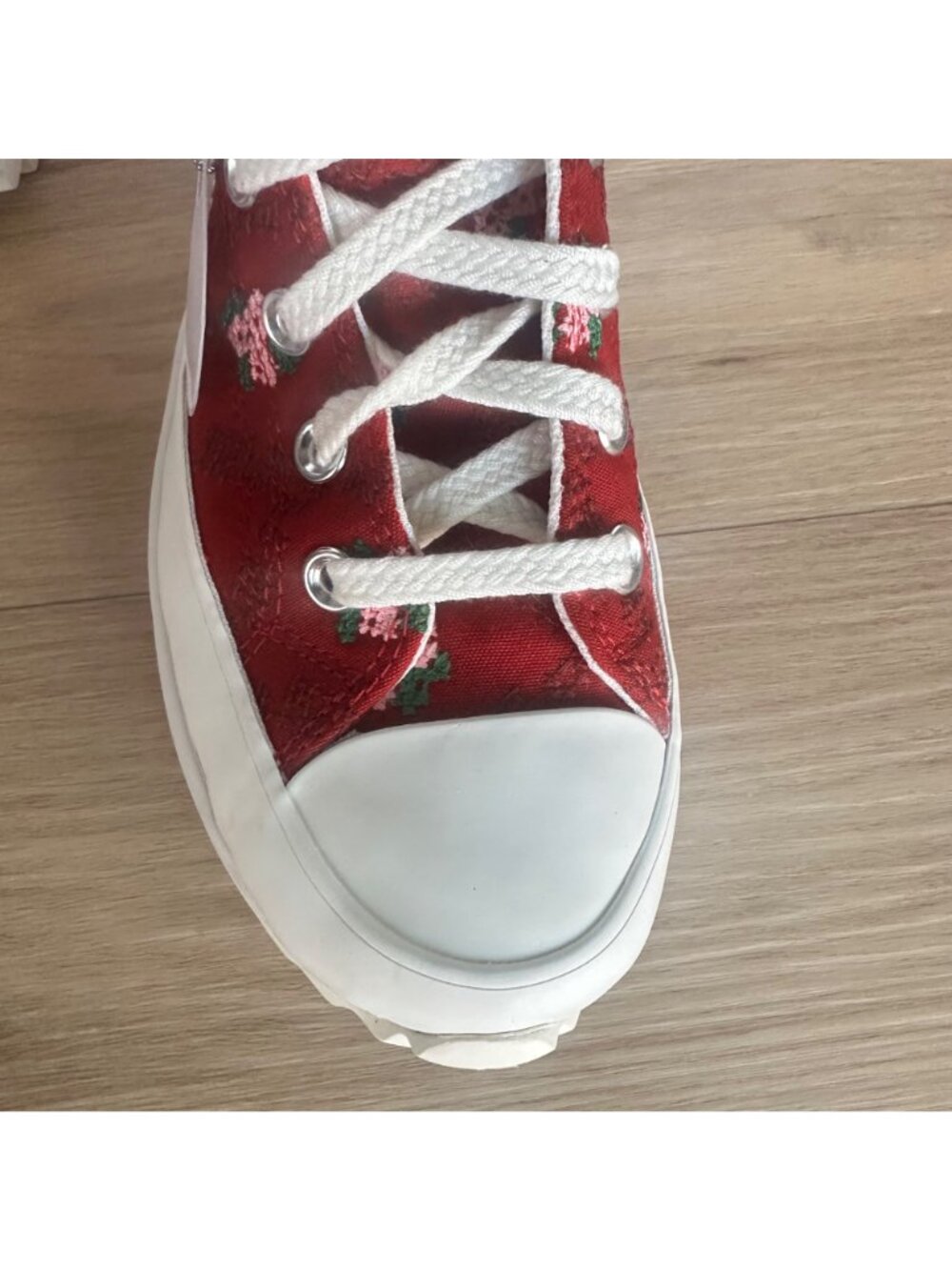 ✨Converse Run Star Hike Sz 6 Men's shoes Cross Stitch Roses Sneakers A14885C New - Picture 5 of 9